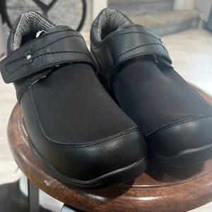 like new bare foot freedom black 11.5w Antwerp black leather heritage shoes